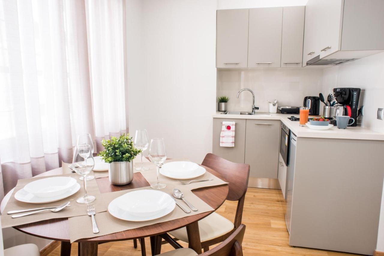 A23 Sunny & Cosy Suite With Balcony Near Parthenon Athens Exterior photo